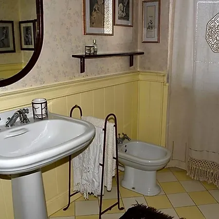Ca' Mia Ca' Tua Bed & Breakfast 3*
